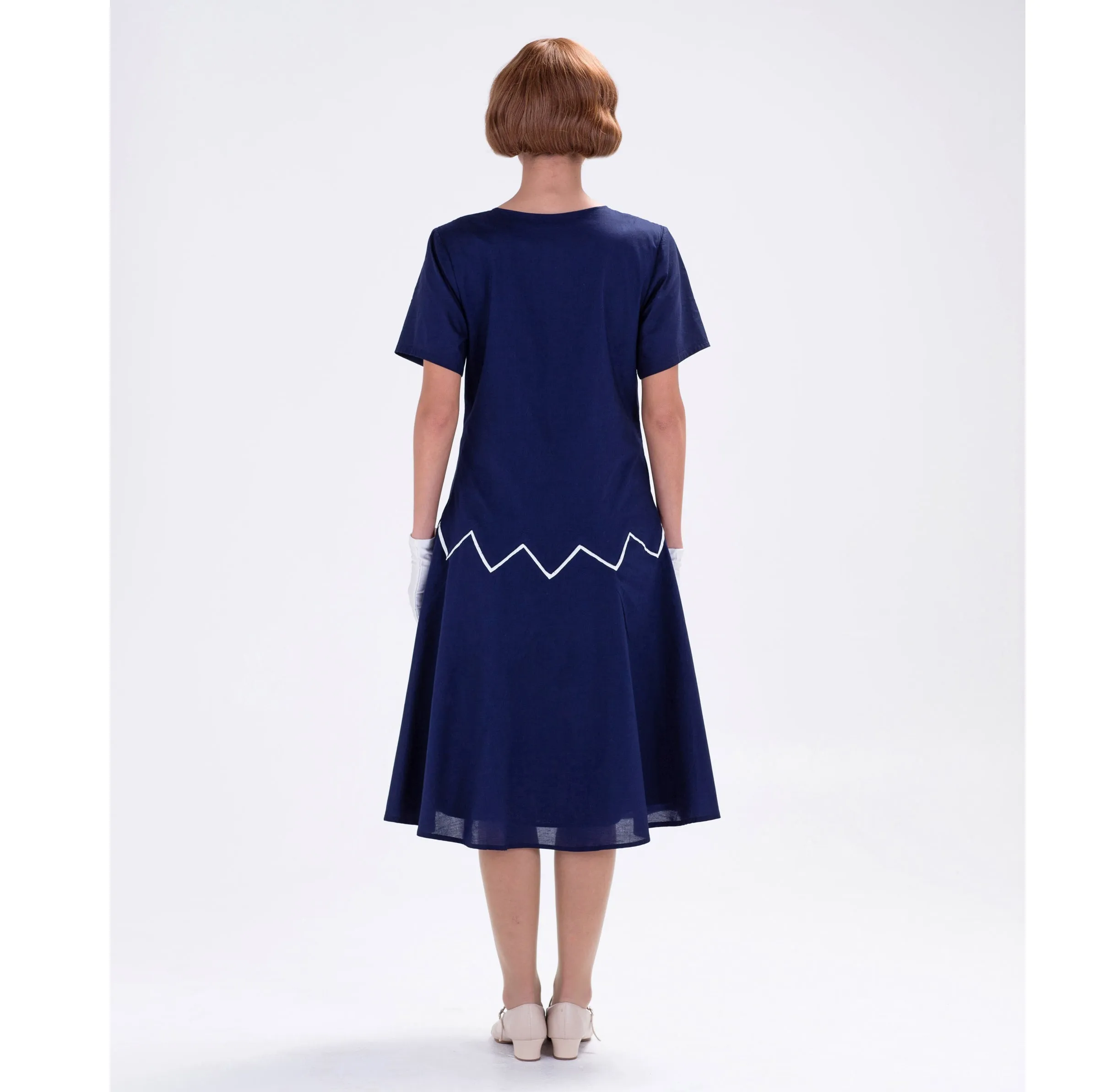 1920s reproduction day dress in navy blue and white