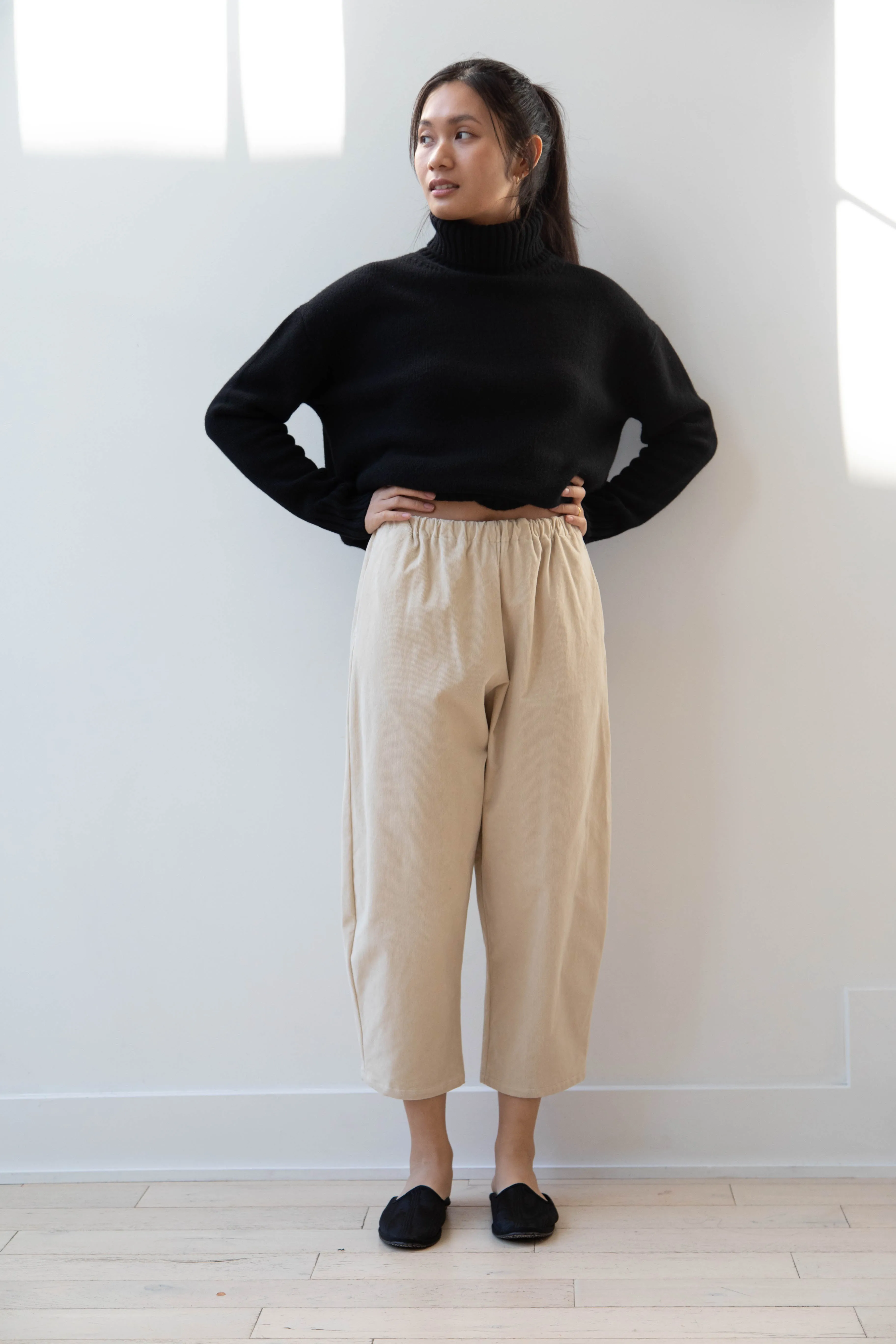 Apuntob | The Pants in Natural Corduroy