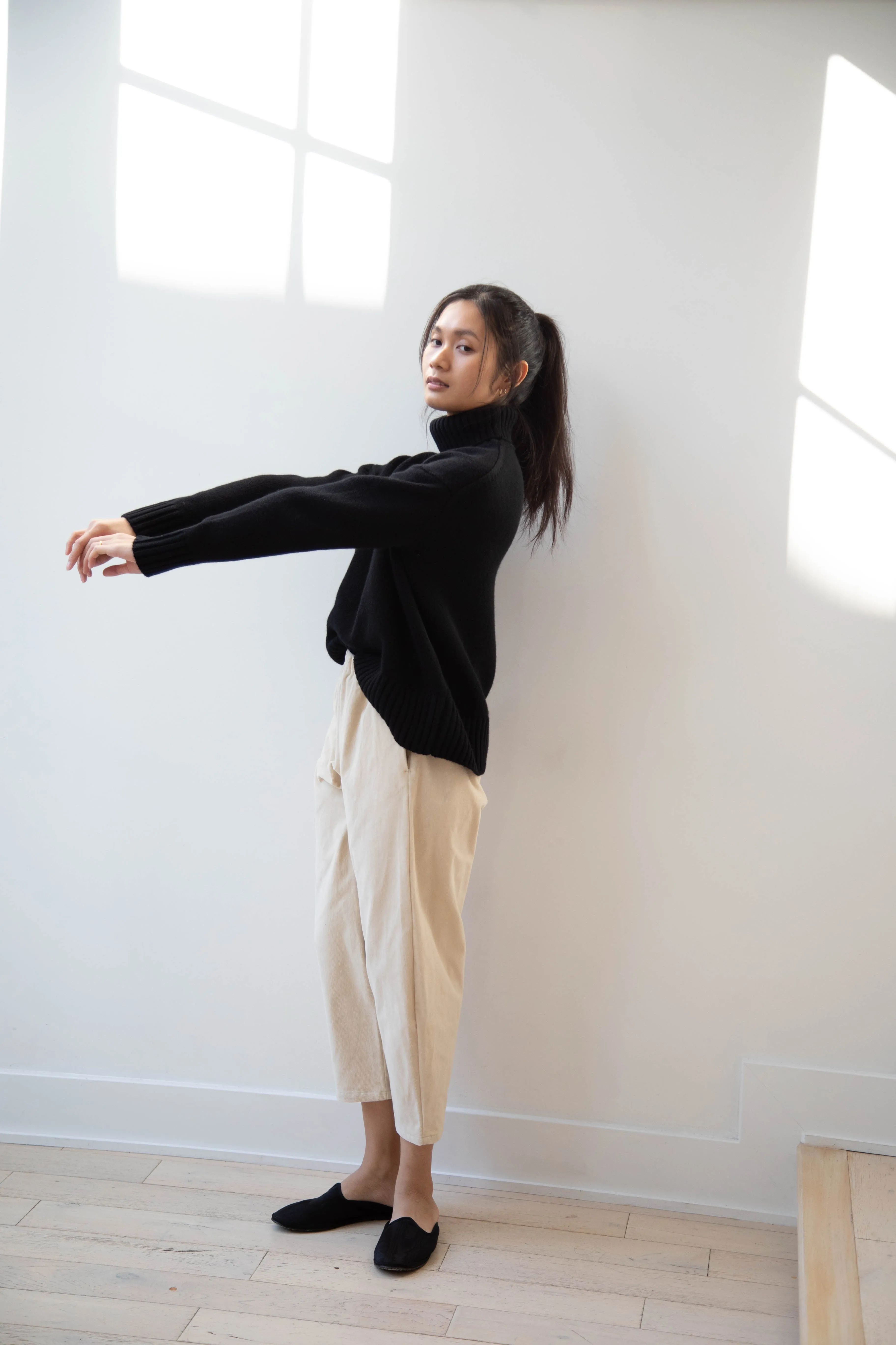 Apuntob | The Pants in Natural Corduroy