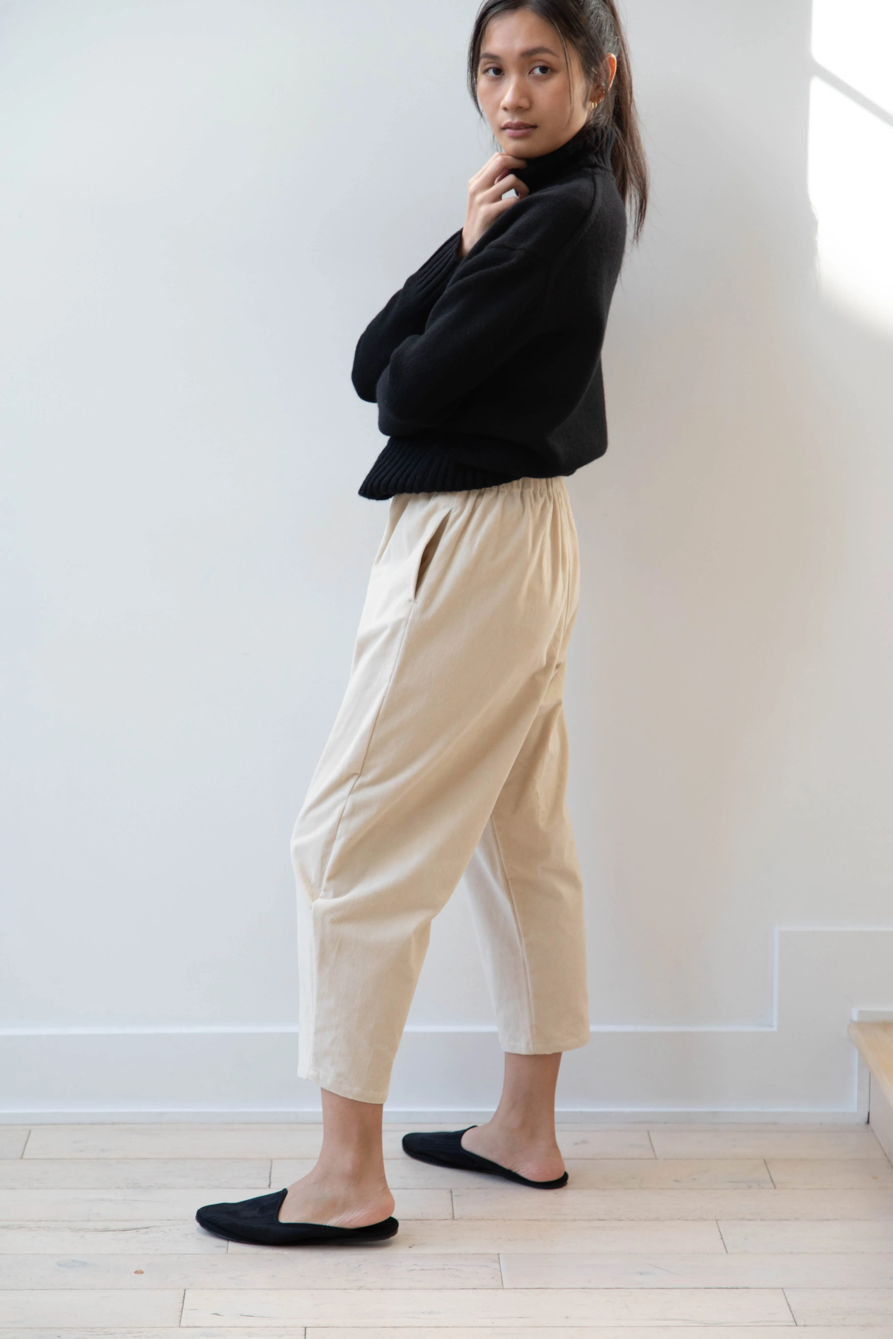 Apuntob | The Pants in Natural Corduroy