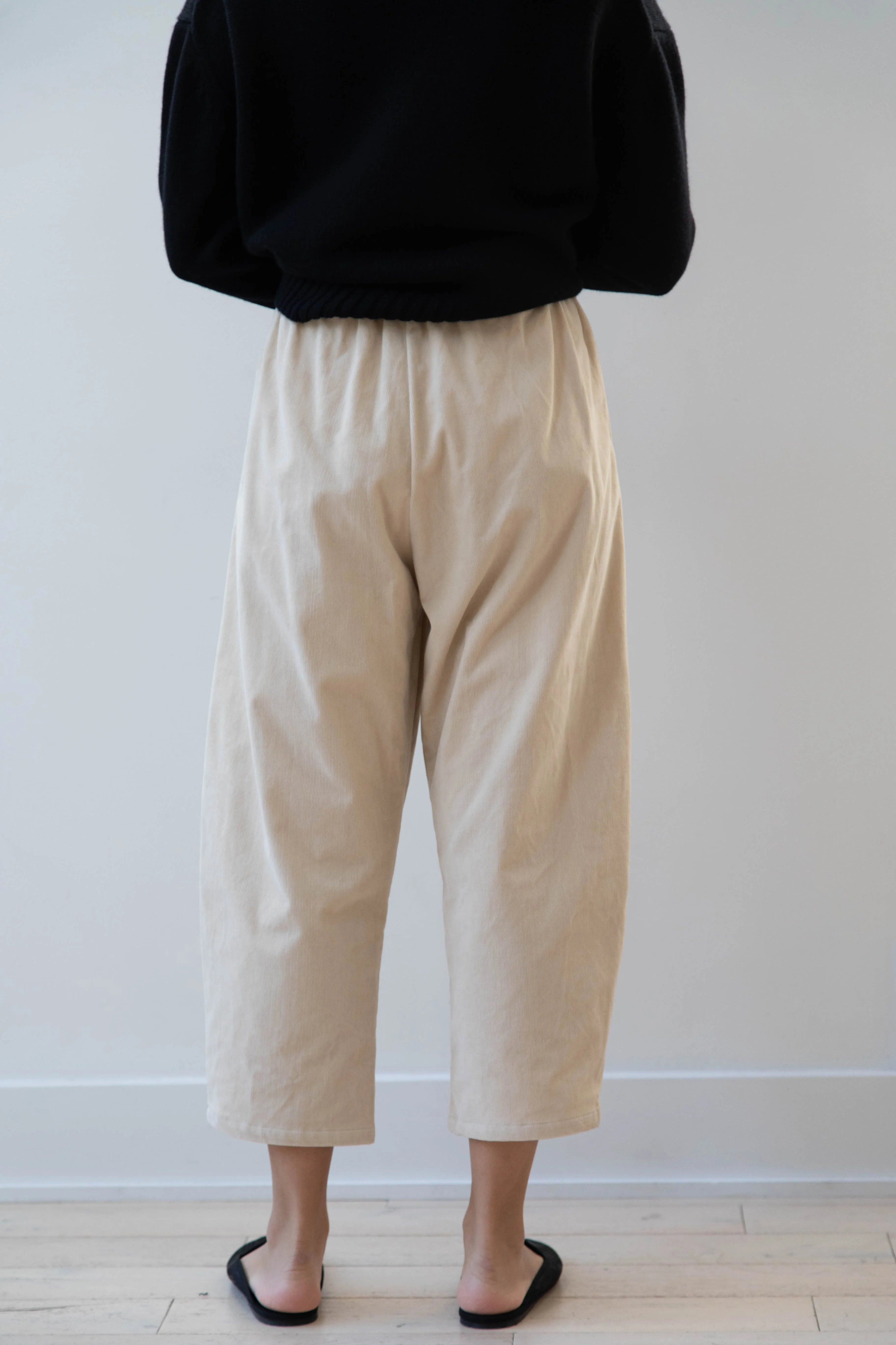 Apuntob | The Pants in Natural Corduroy