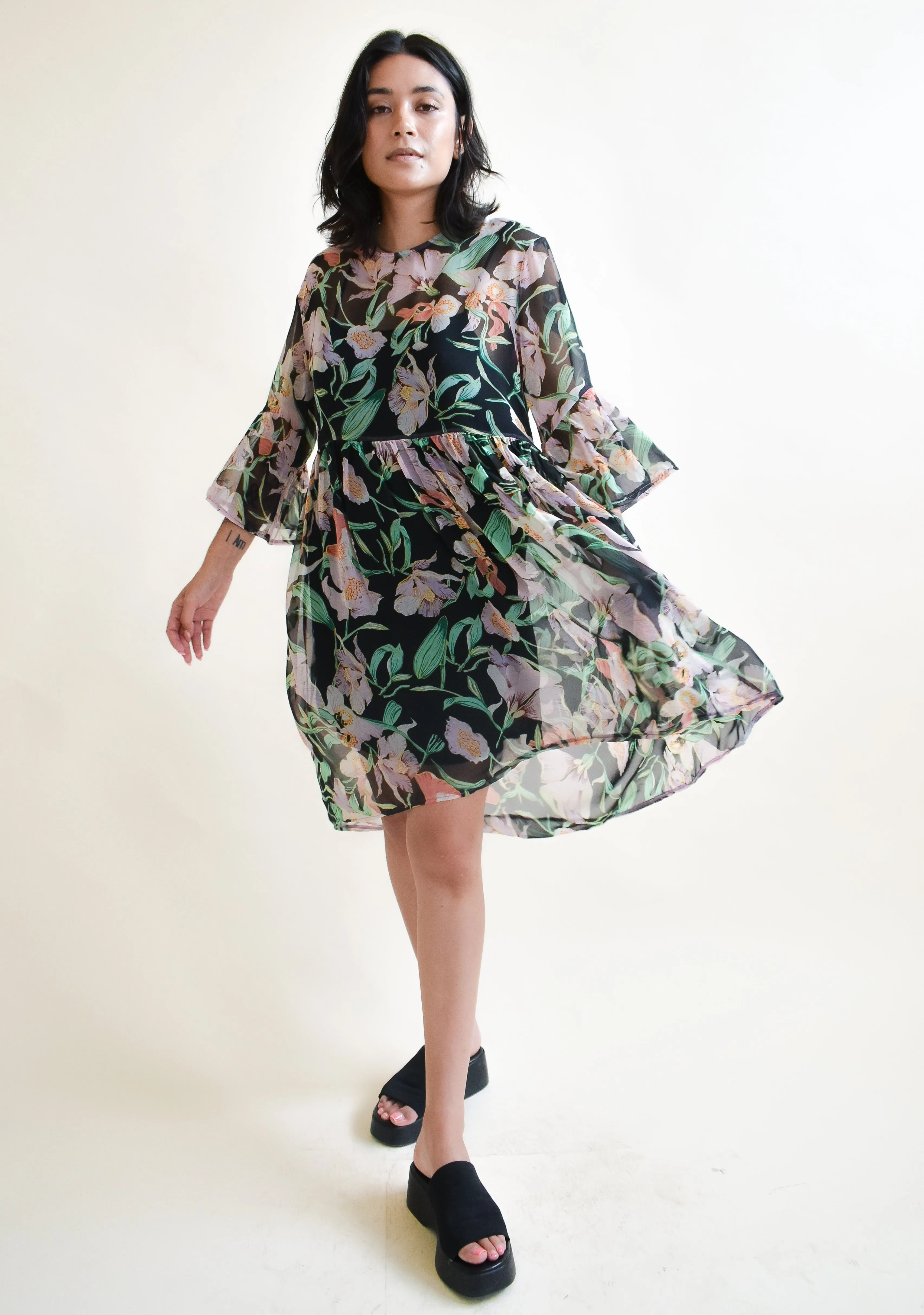 Aurelia Dress in Passionflower
