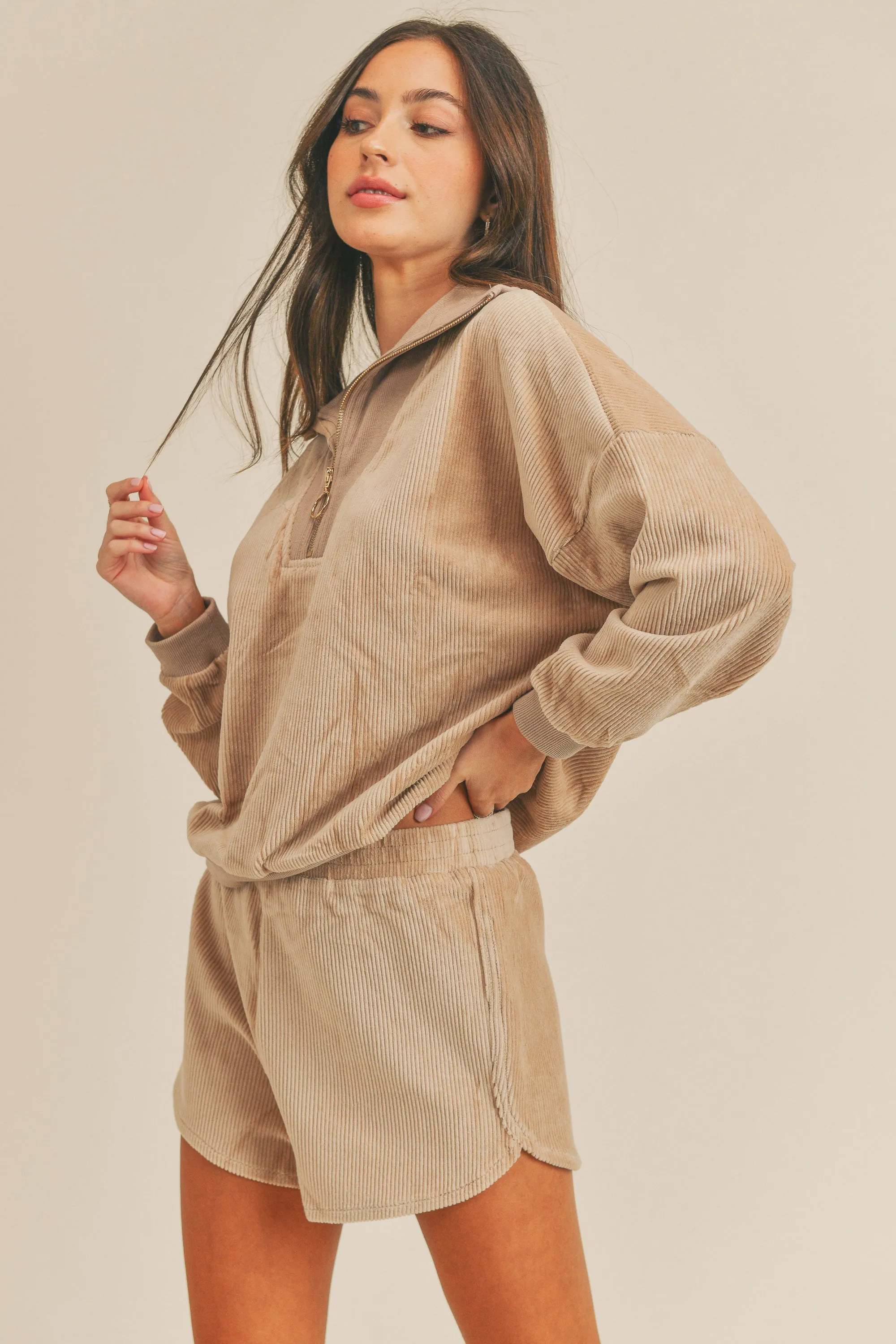 AVERI ZIP TOP AND SHORT PANTS