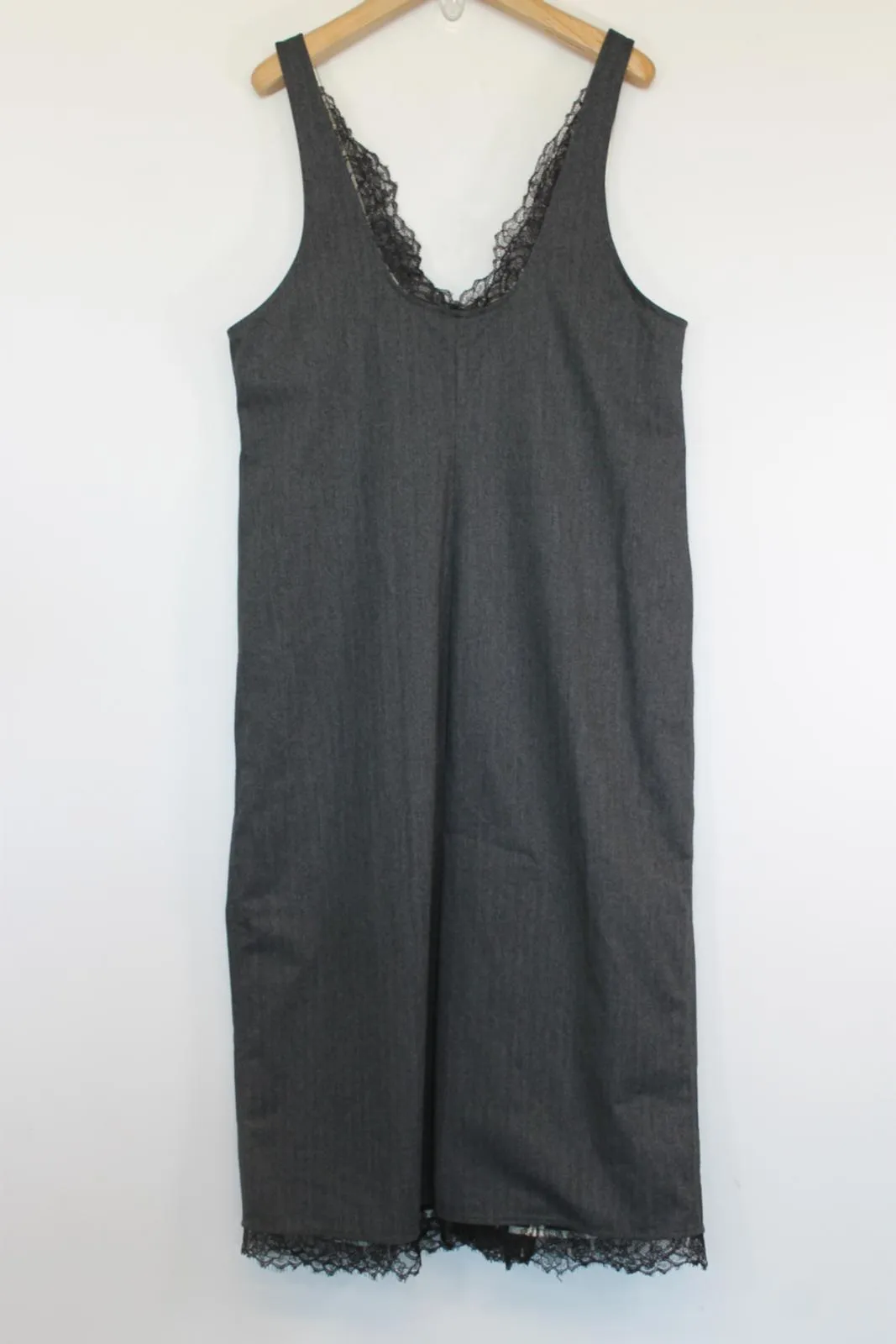 GANNI Ladies Grey Lace Trim Sleeveless Scoop Neck Midi Slip Dress EU40 UK12