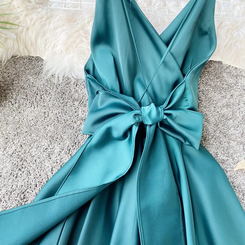 Lace-up Back Strap Halter Solid Color Big Swing Dress