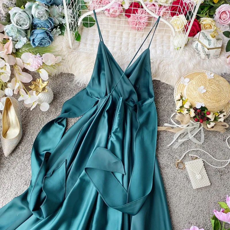 Lace-up Back Strap Halter Solid Color Big Swing Dress