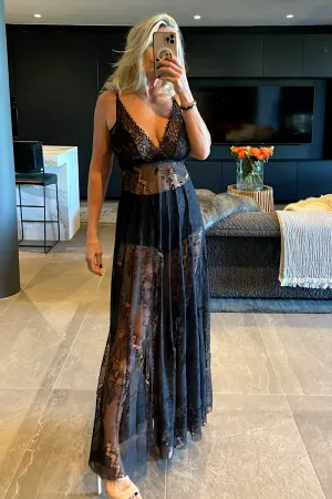 The Agosto Lace Dress 1