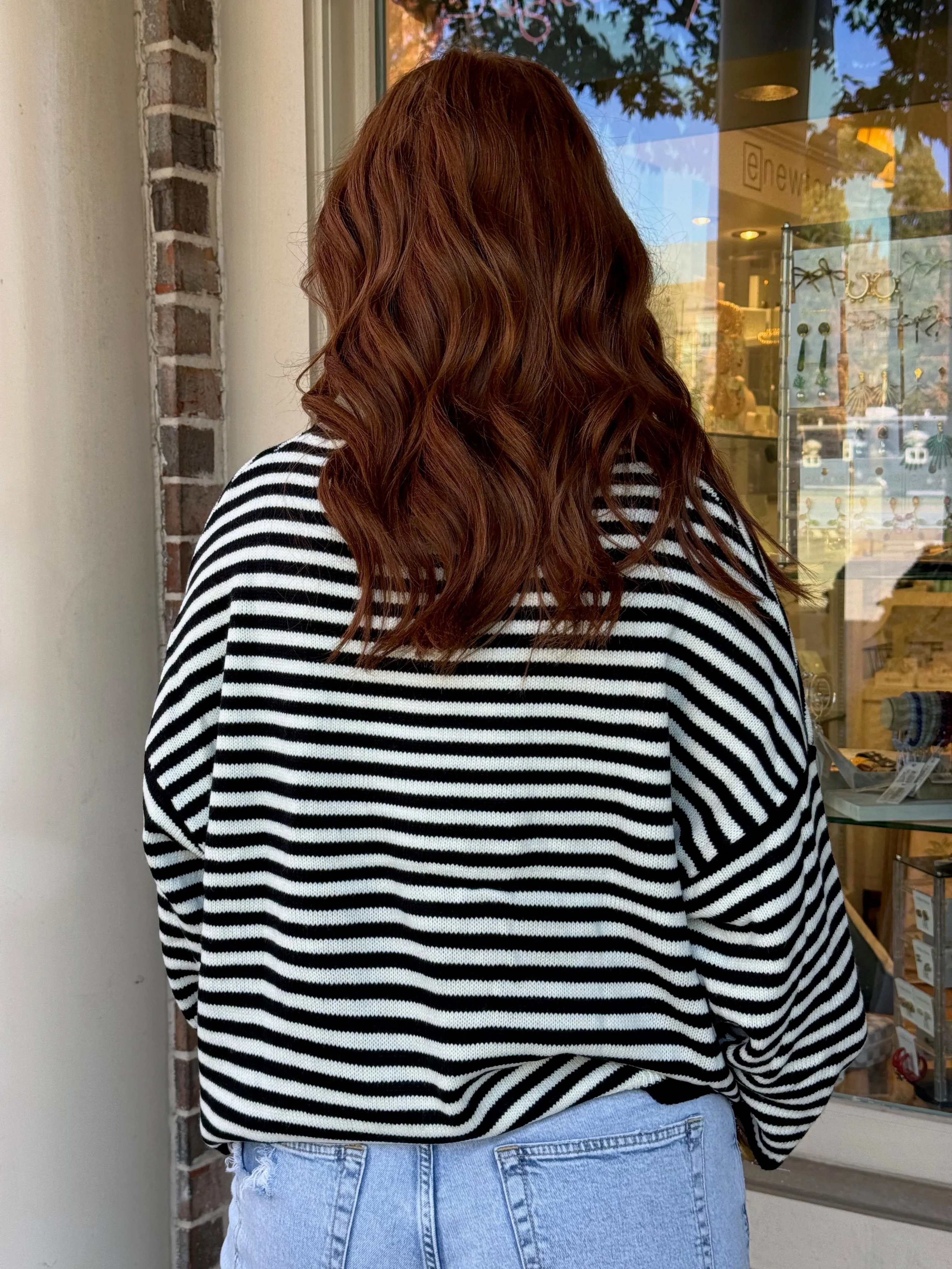 Top - Sweater - Black White Stripe