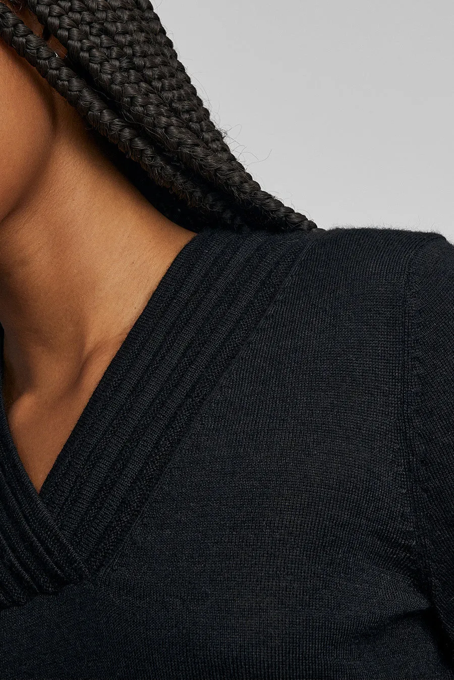 Whatever V Sweater Baby Alpaca Color Black