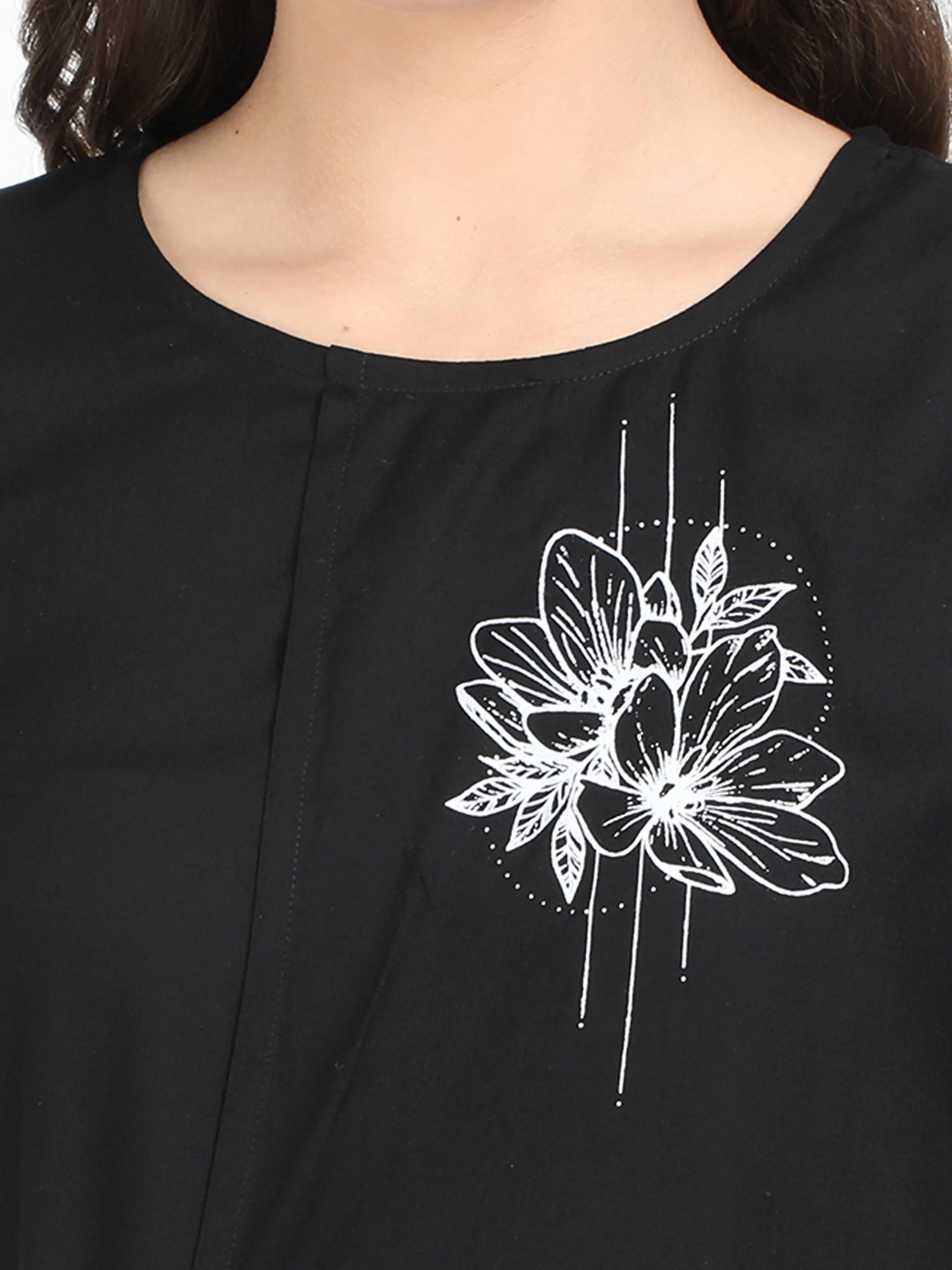 Women Black Single flower print casual Short Top