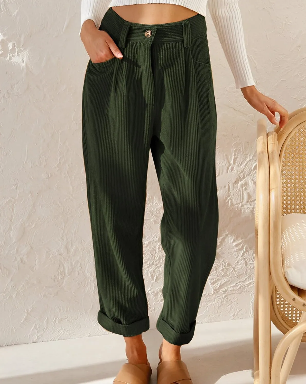 Women - Corduroy Trousers - Comfortable Fabric - Stylish Casual Pants for Everyday Wear
